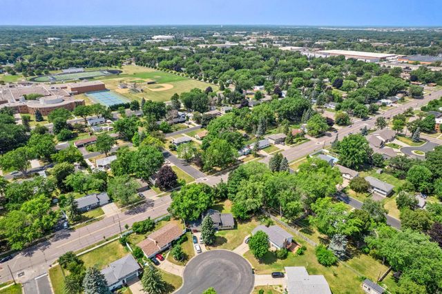 4809 Winnetka Avenue N, New Hope, MN 55428