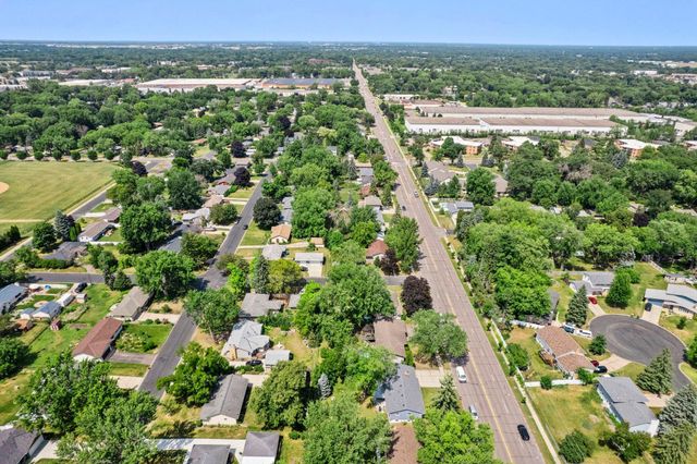4809 Winnetka Avenue N, New Hope, MN 55428