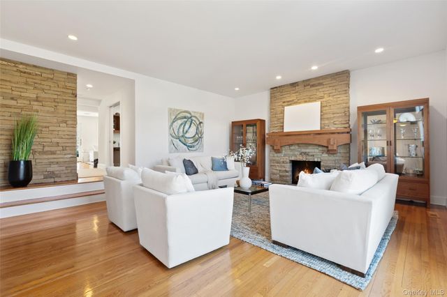 4 Trails End, Rye, NY 10580