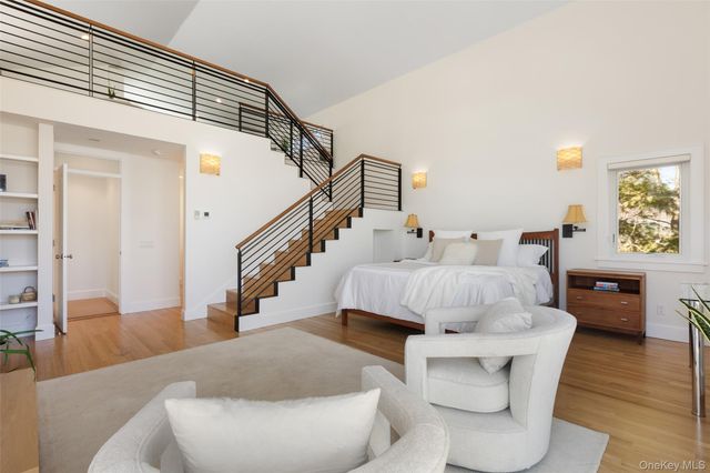 4 Trails End, Rye, NY 10580