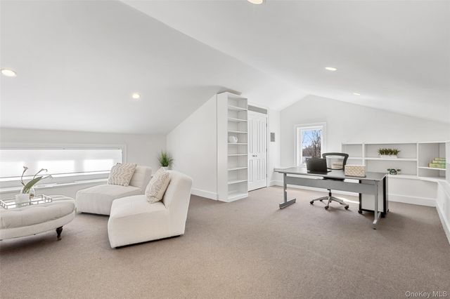 4 Trails End, Rye, NY 10580