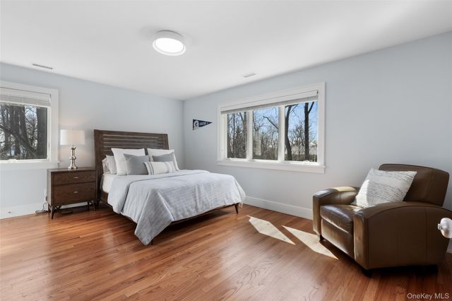 4 Trails End, Rye, NY 10580