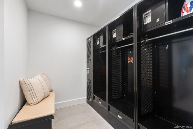 4 Trails End, Rye, NY 10580