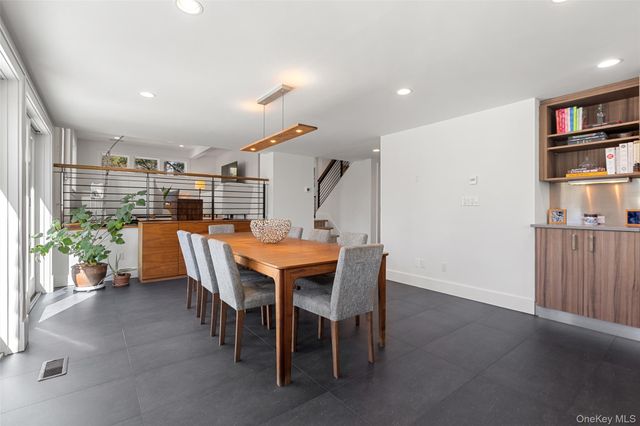 4 Trails End, Rye, NY 10580