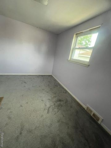 19351 Eastland Street, Roseville, MI 48066