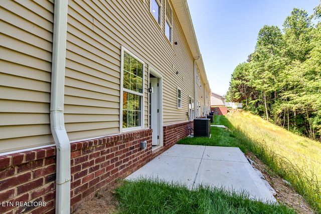 1415 Hazelgreen Way, Knoxville, TN 37912