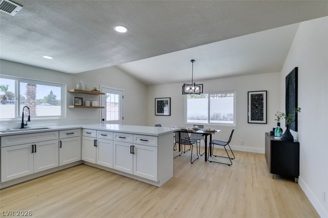 2389 East Reno Avenue, Las Vegas, NV 89119