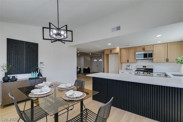 2389 East Reno Avenue, Las Vegas, NV 89119