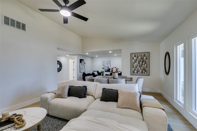 2389 East Reno Avenue, Las Vegas, NV 89119