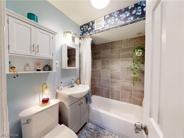 30028 Elgin Road, Wickliffe, OH 44092