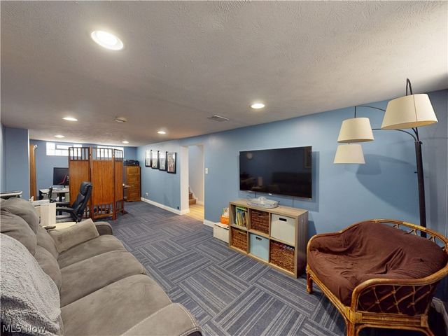 30028 Elgin Road, Wickliffe, OH 44092