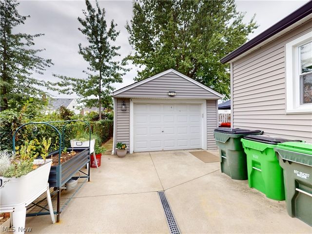 30028 Elgin Road, Wickliffe, OH 44092
