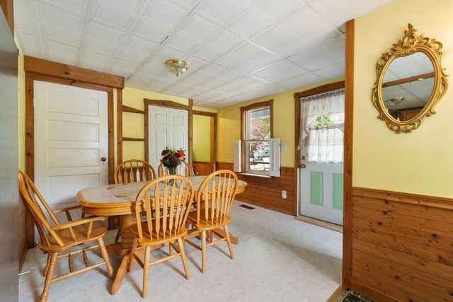 8 Benjamin Rd, Shirley, MA 01464