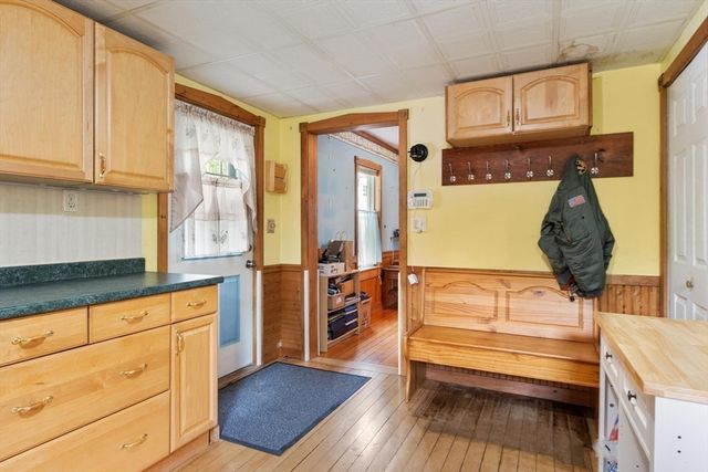 8 Benjamin Rd, Shirley, MA 01464
