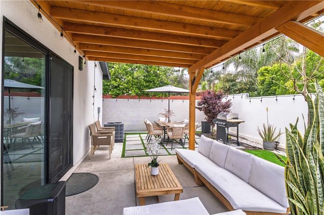 8602 Shoshone, Sherwood Forest, CA 91325
