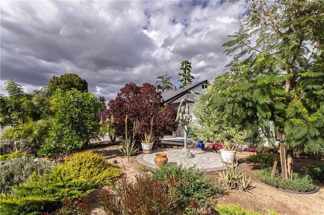 8602 Shoshone, Sherwood Forest, CA 91325