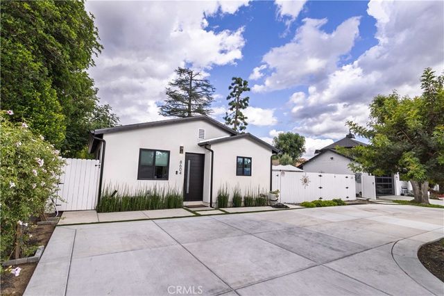 8602 Shoshone, Sherwood Forest, CA 91325