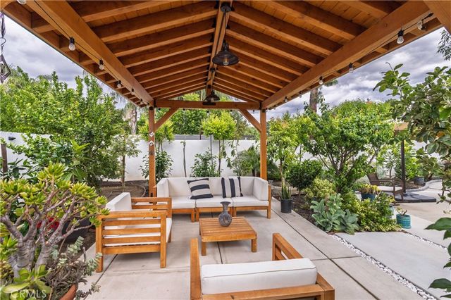 8602 Shoshone, Sherwood Forest, CA 91325