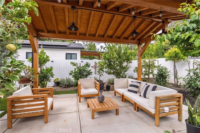 8602 Shoshone, Sherwood Forest, CA 91325