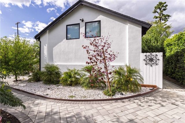 8602 Shoshone, Sherwood Forest, CA 91325