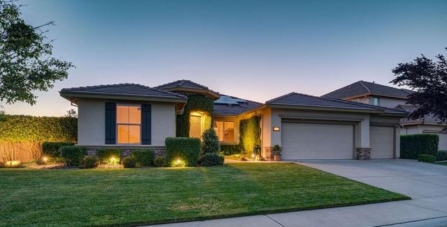 4900 Spyglass Dr, Ione, CA 95640