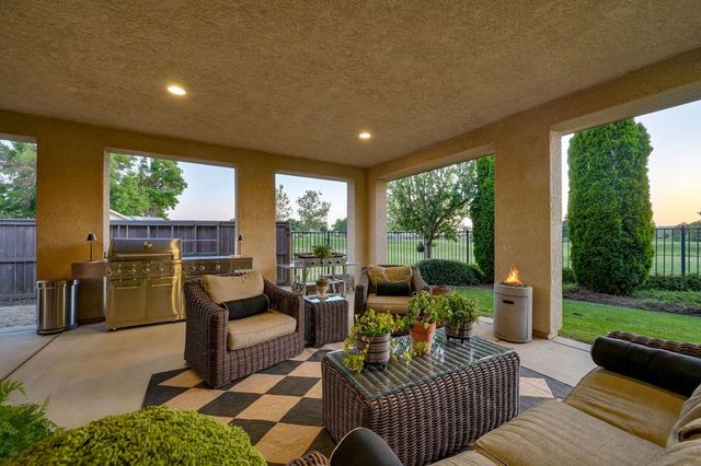 4900 Spyglass Dr, Ione, CA 95640