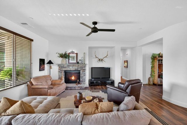4900 Spyglass Dr, Ione, CA 95640