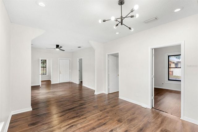 201 S HOLLY AVENUE, Sanford, FL 32771