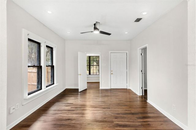 201 S HOLLY AVENUE, Sanford, FL 32771