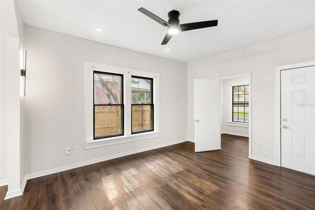 201 S HOLLY AVENUE, Sanford, FL 32771