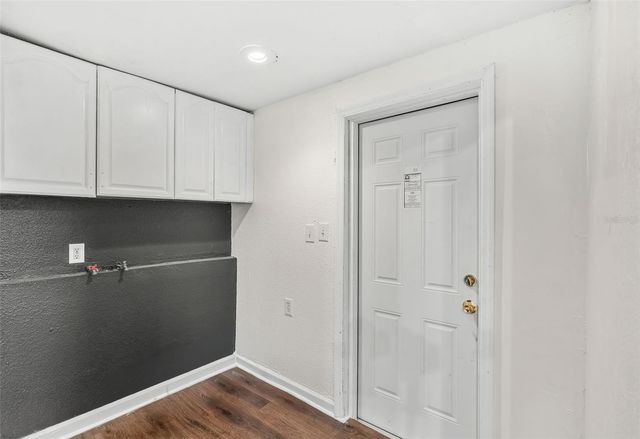 201 S HOLLY AVENUE, Sanford, FL 32771