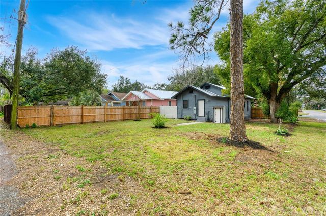 201 S HOLLY AVENUE, Sanford, FL 32771