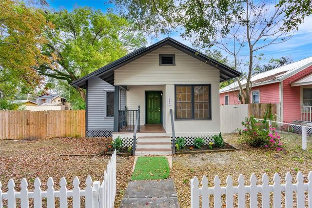 201 S HOLLY AVENUE, Sanford, FL 32771