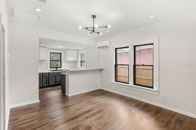 201 S HOLLY AVENUE, Sanford, FL 32771