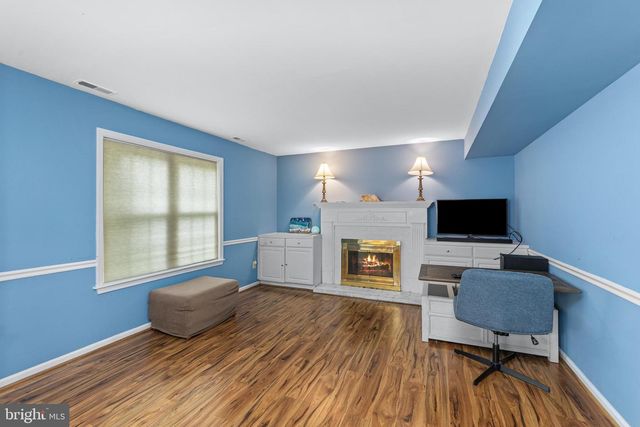 1574 GREY LN, Warminster, PA 18974