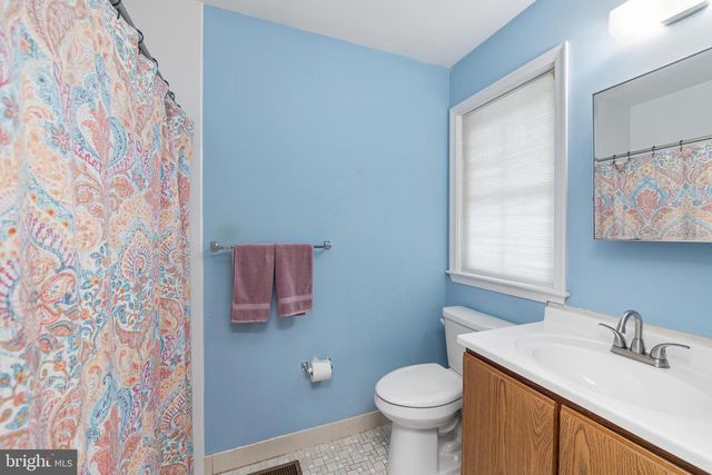1574 GREY LN, Warminster, PA 18974