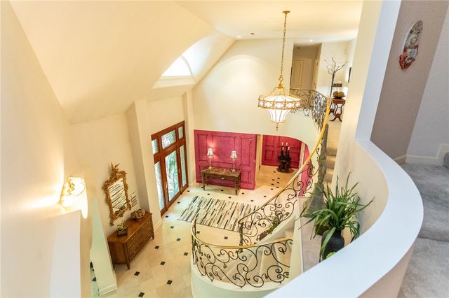 99 Wiggins Ln, South Union Twp, PA 15401