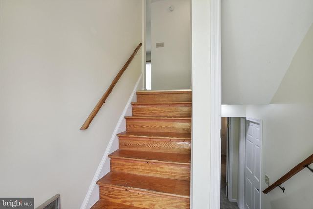 19 AVALON RD, Colonial Beach, VA 22443