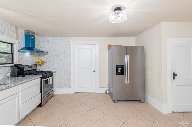 1724 E Maxwell St, Pensacola, FL 32503