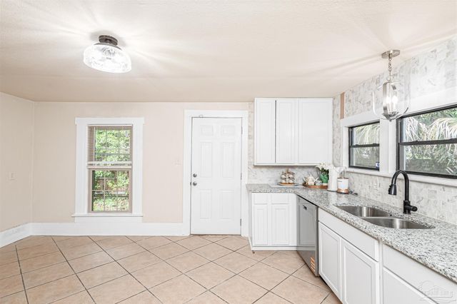 1724 E Maxwell St, Pensacola, FL 32503