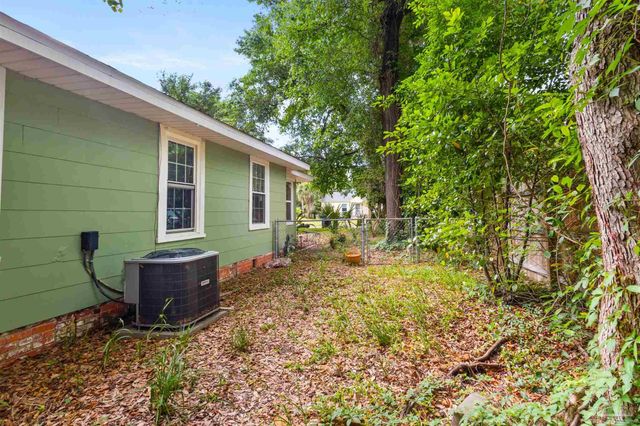 1724 E Maxwell St, Pensacola, FL 32503