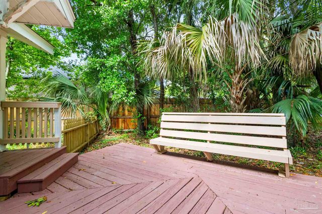 1724 E Maxwell St, Pensacola, FL 32503