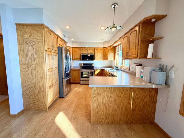 6 Edgewater Road, Slayton, MN 56172