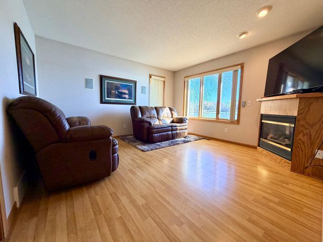 6 Edgewater Road, Slayton, MN 56172