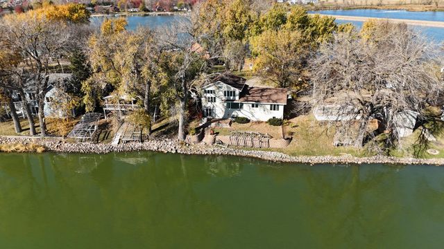 6 Edgewater Road, Slayton, MN 56172