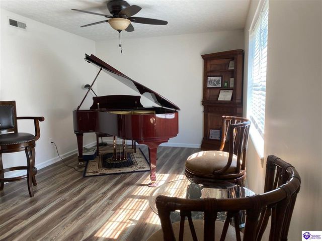 1544 Willow Way, Radcliff, KY 40160
