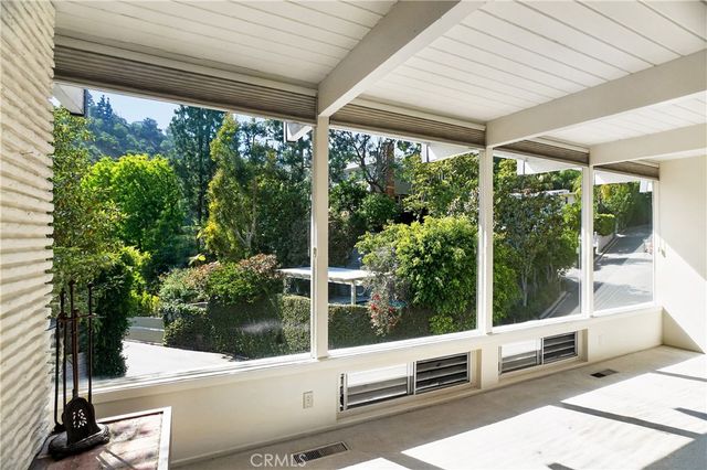 1364 Braeridge Drive, Beverly Hills, CA 90210
