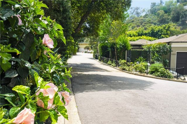 1364 Braeridge Drive, Beverly Hills, CA 90210