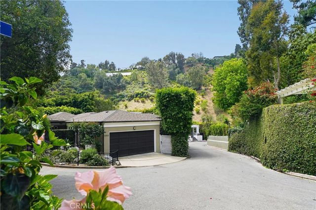 1364 Braeridge Drive, Beverly Hills, CA 90210