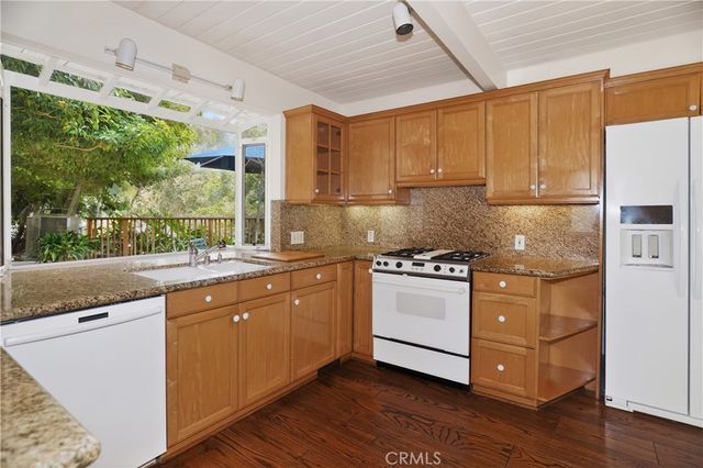 1364 Braeridge Drive, Beverly Hills, CA 90210